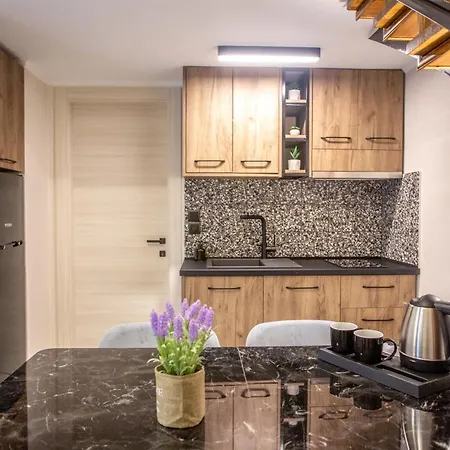 Onar Palace Néa Péramos