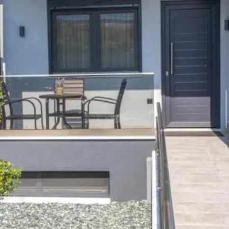 Onar Palace 3* Néa Péramos