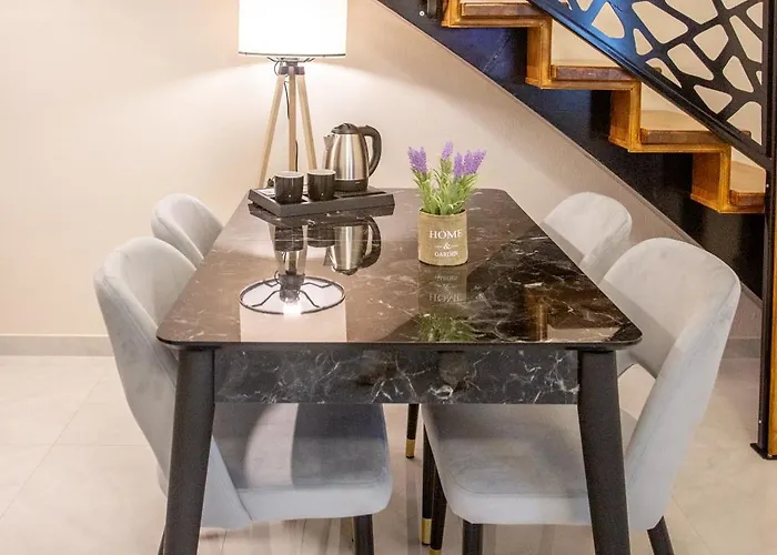 Onar Palace מלון דירות 3*