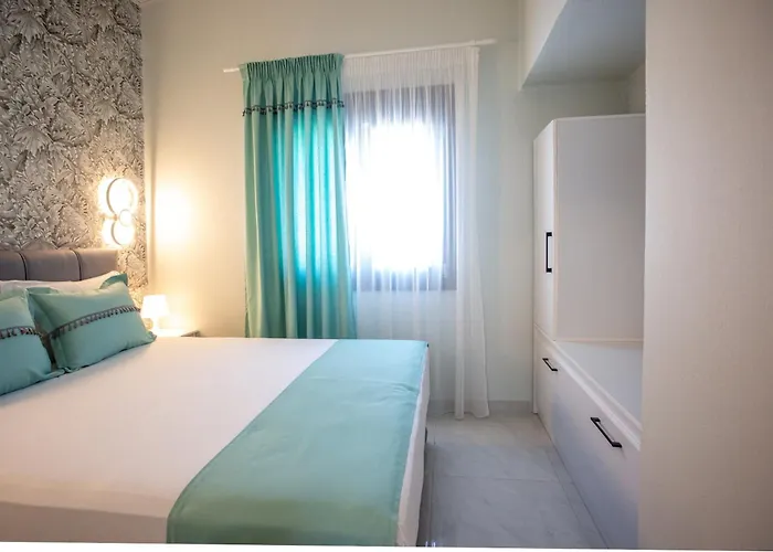 מלון דירות Onar Palace 3*