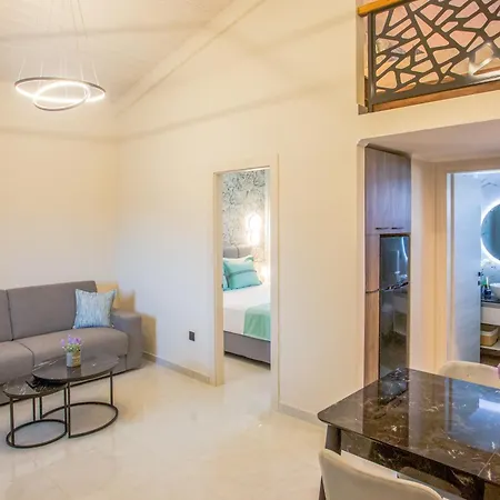 Apartahotel Onar Palace