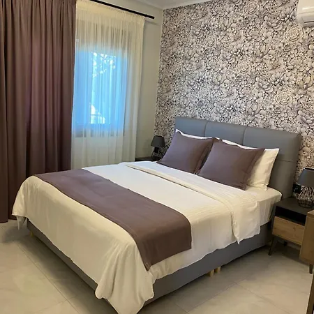 Onar Palace Néa Péramos