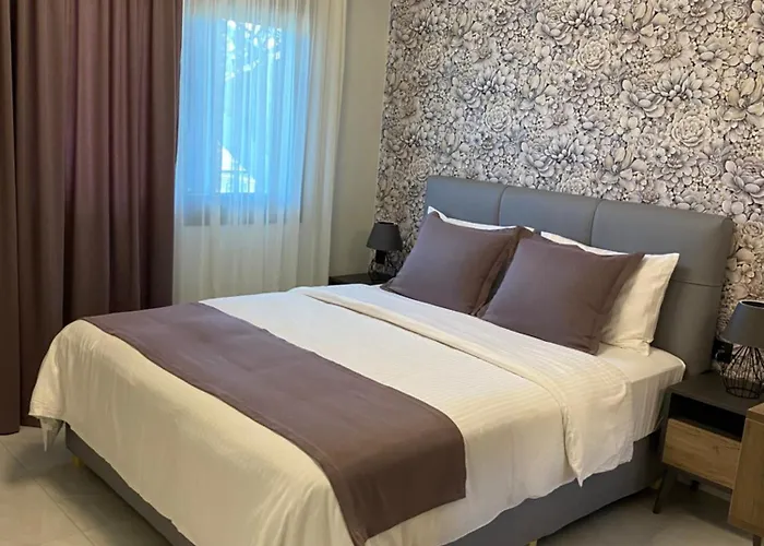 Onar Palace Néa Péramos